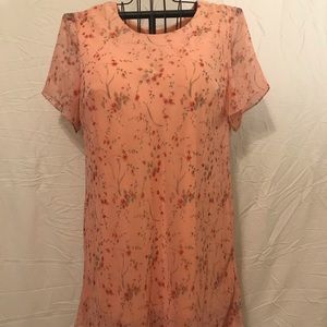 Woman’s Scoop Neck Dress